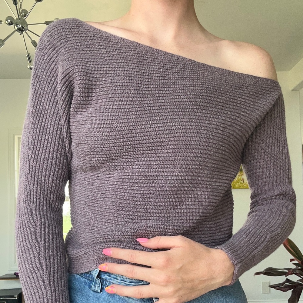 American Eagle off-shoulder sweater. Size Small